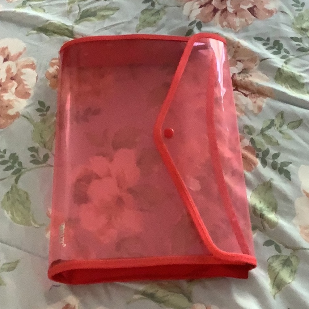 Document or Paper holder red snaps shut good size